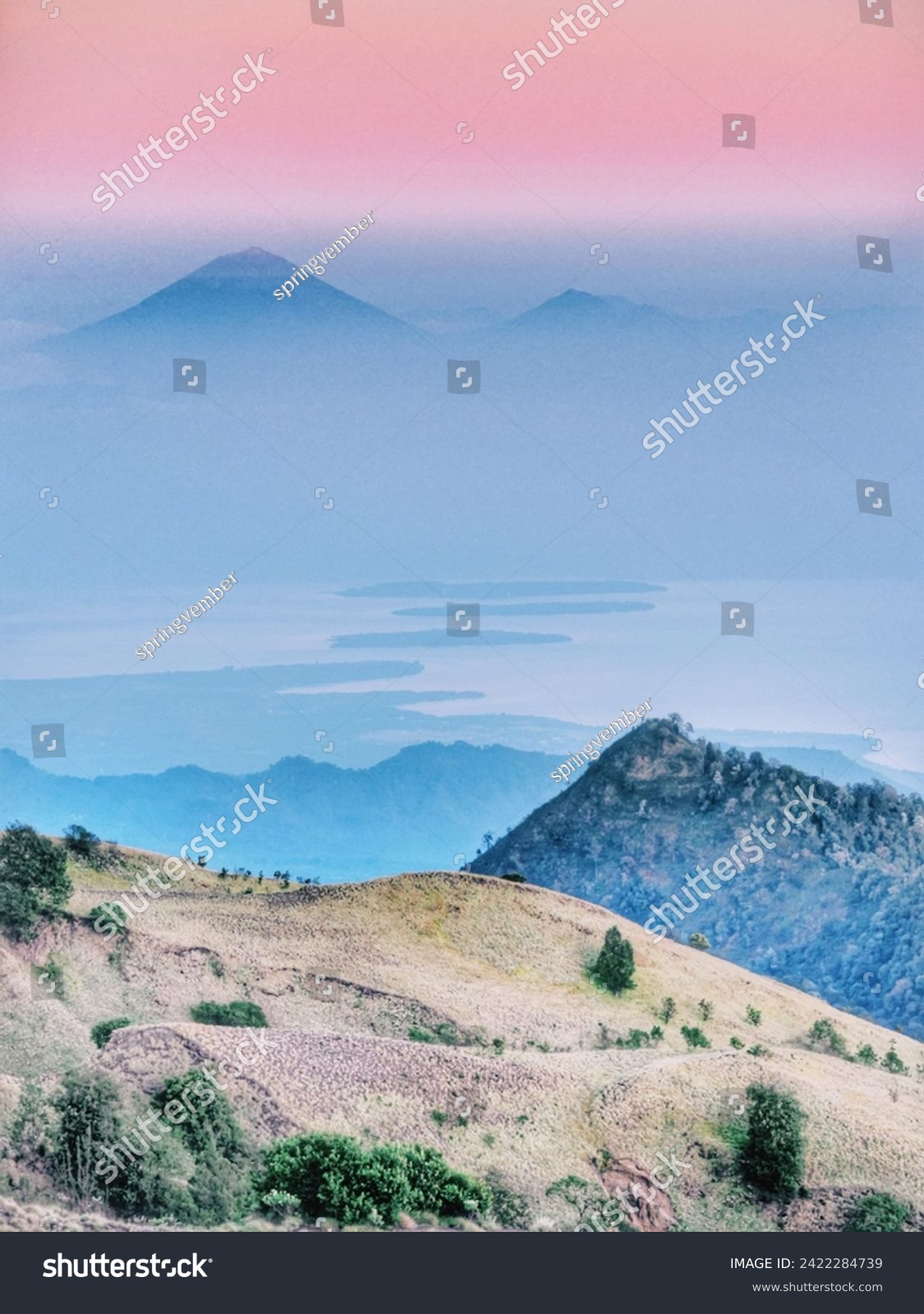 Schönes Himmelsbild am Tag – Blau & Wolken