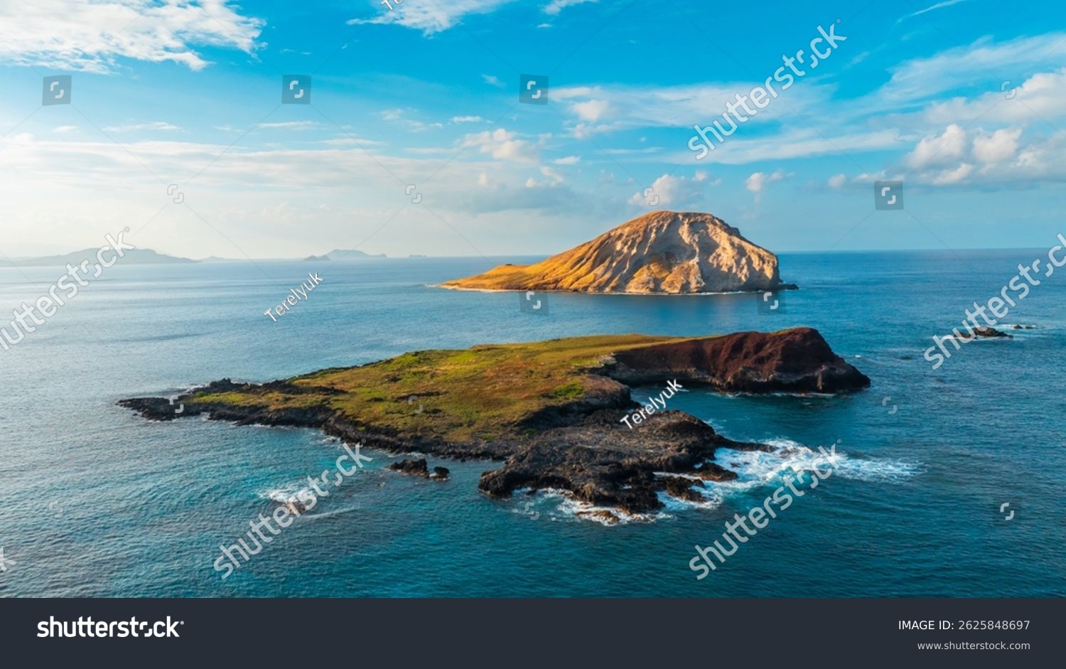 Kleine Insel vor Oahus Küste aus der Luft