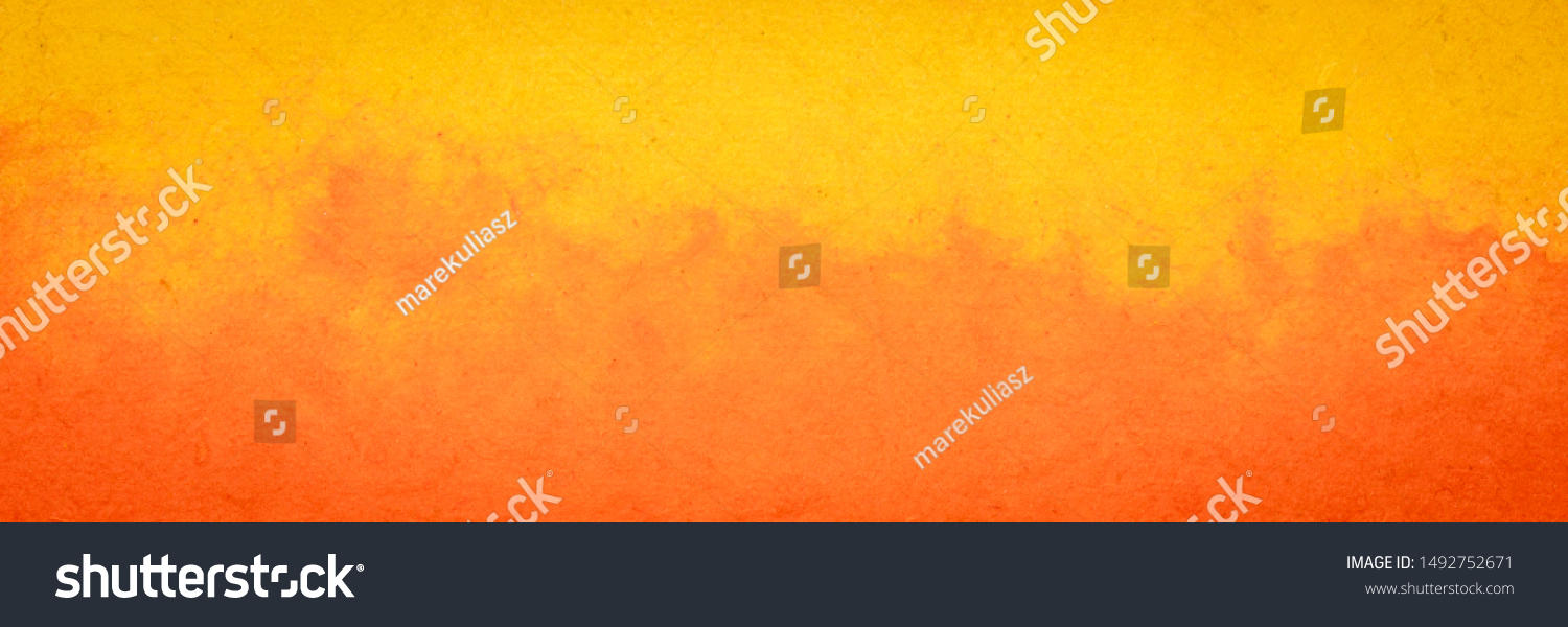 Papierstruktur in Orange-Gelb im Panoramaformat