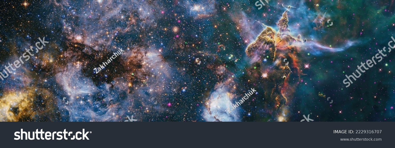 Blick in den Tiefenraum mit Nebelstrukturen und Sternen