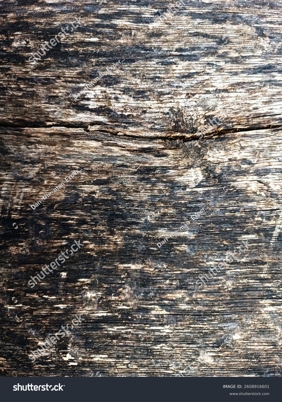 Braun-schwarze Holzoberfläche mit Fuge, Variante